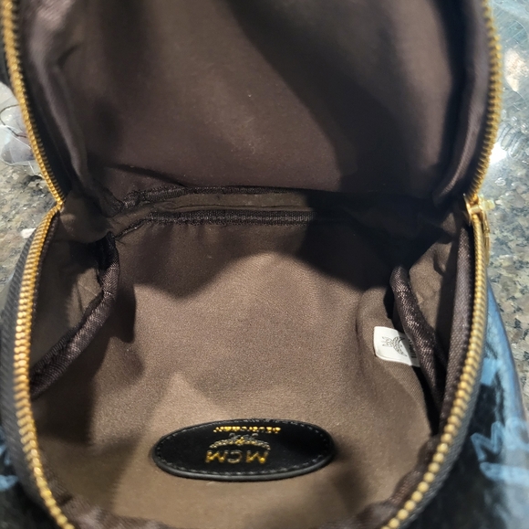 MCM Sling Crossbody Bag Vintage with MCM Shopping Bag - Picture 5 of 9